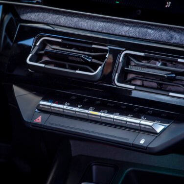 2026 Renault 5 E-Tech - 1989 Renault Super 5_25.2